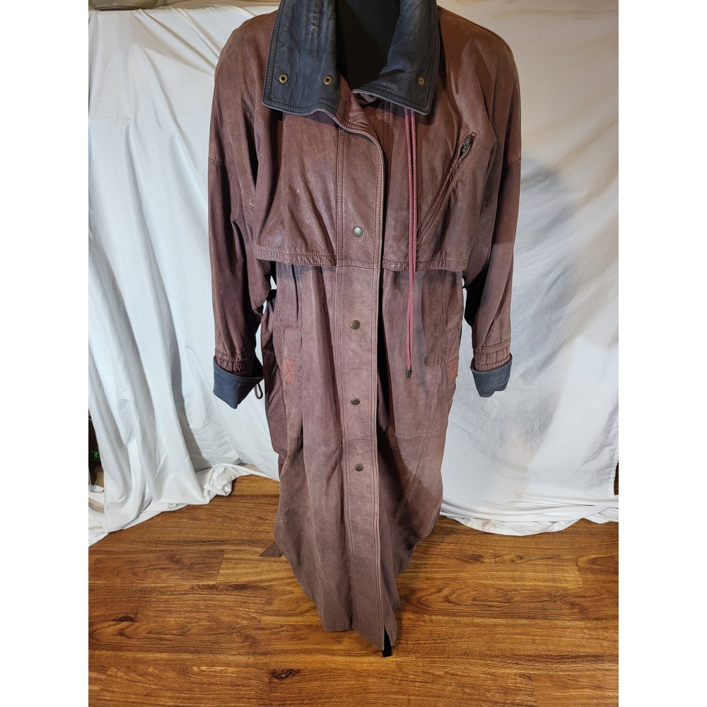 Vintage Womans Hunters Run Purple Leather Uruguay Long Trench Coat‎